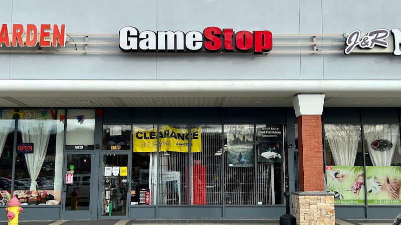 Pokemon trading card store in Mohegan Lake GameStop Mohegan Lake New York Mohegan Lake New York
