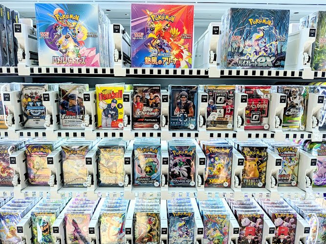 Pokemon trading card store in Norman JSquared Cards & Collectibles (Fan Stand Kiosk - Sooner Mall) Norman Oklahoma