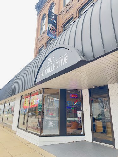 Pokemon trading card store in Oconomowoc 5 Star Cards of Wisconsin Oconomowoc Wisconsin