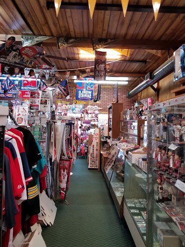 Pokemon trading card store in Peoria Baseball Card City Peoria Illinois